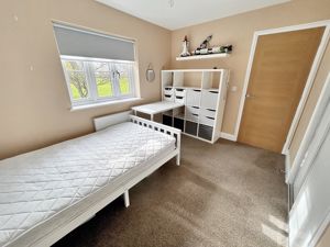 Bedroom- click for photo gallery